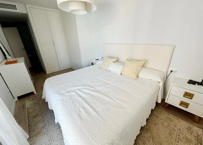 Marina Real 86 By Homeprive *