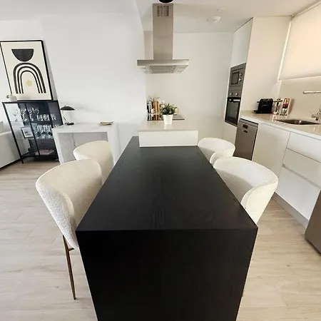 Marina Real 86 By Homeprive Apartment