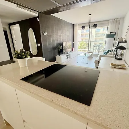 Marina Real 86 By Homeprive Дения