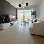 Marina Real 86 By Homeprive Διαμέρισμα *