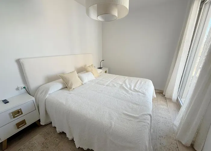 Marina Real 86 By Homeprive Apartman *